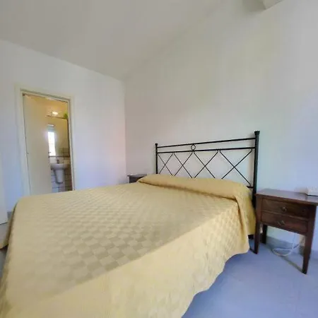 Location A Stone's Throw From The Sea